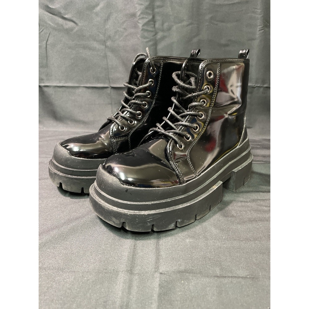 Forever 21 Black Patent Platform Combat Boots Womens Size 6